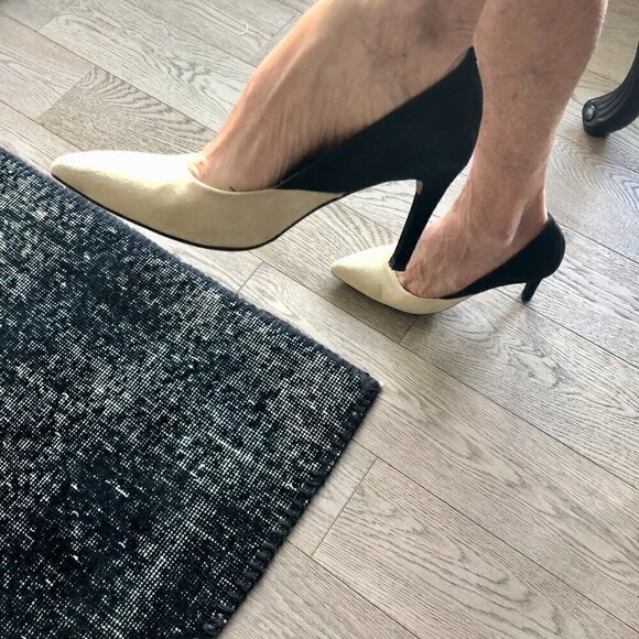 INWEAR Shoes Ivory/Cream & Black 3" high heels Upper Suede Leather EU39 US8/8.5 - Picture 2 of 16